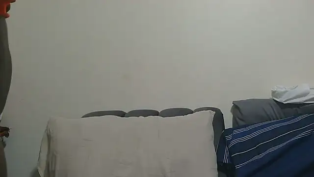 sluttylaura21