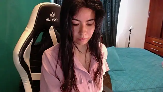 alice_middlee