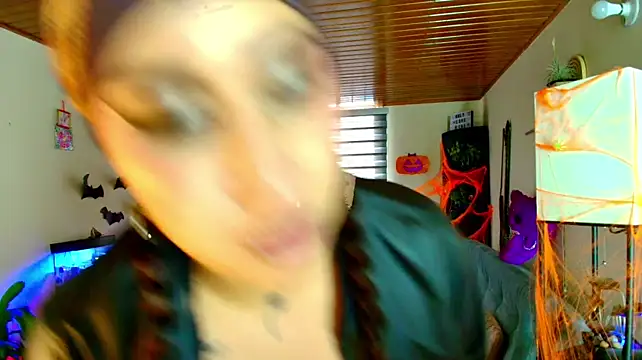 cherryy_bombshelll