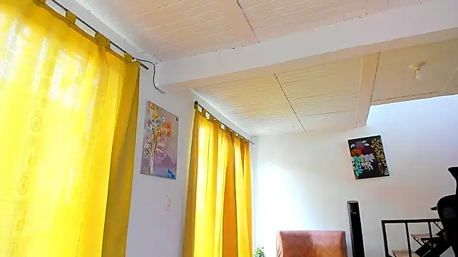 laura_ivy (F young) - Oil in body and dance sexy❤️‍🔥