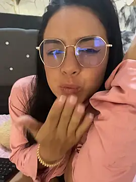 alia_asad live cam on StripChat