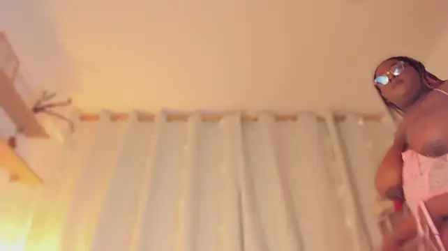Ayanaa_Ebony_