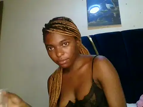 Sexylittlebird13_
