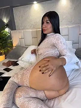 valeriagarcia (F young) - take a shower whit me