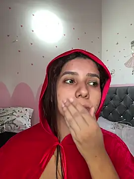 emmariders2 live cam on StripChat