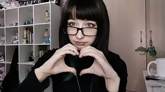 Domo_San live cam on StripChat