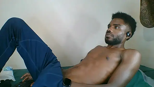 Suamyst_25 on Stripchat