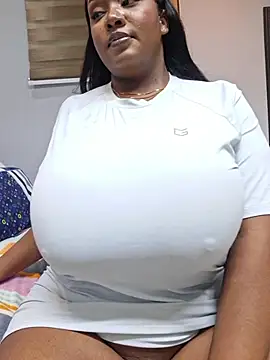 Thasha8 live sex cam