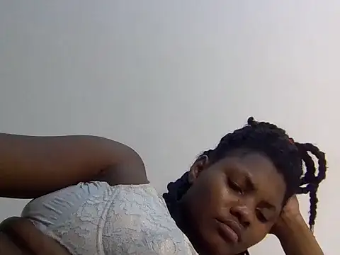 smallprettygal webcam