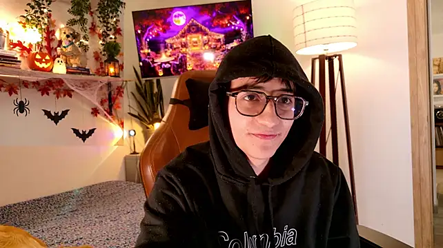 sr_evann (M young) - play witrh niiples