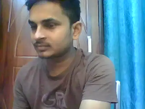 sumit_lko (M young) - Remove t-shirt