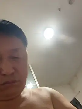 vip889900 (M grandpa) - 赚钱买假鸡吧