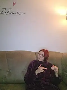 Badbitch_German_Badass live cam on StripChat