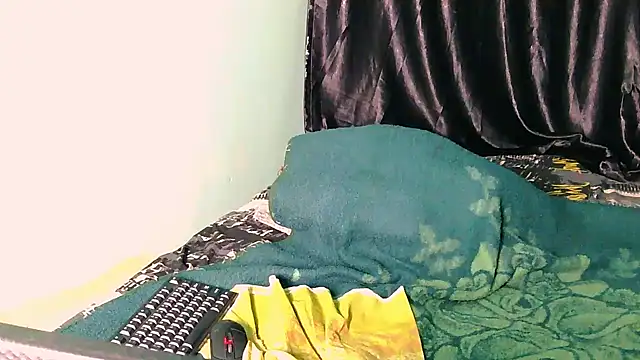 Fuckable_Nasty_MILF live cam on StripChat