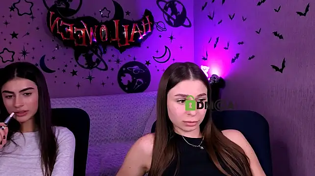 flora_ri live cam on StripChat
