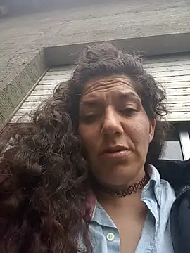 Sexshowjoana live cam on StripChat