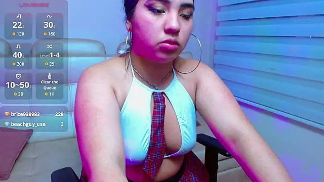 Abril_stoone live cam on StripChat