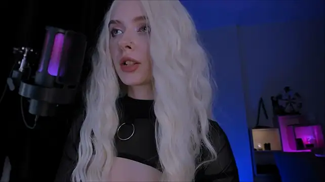 Mistress_Iris