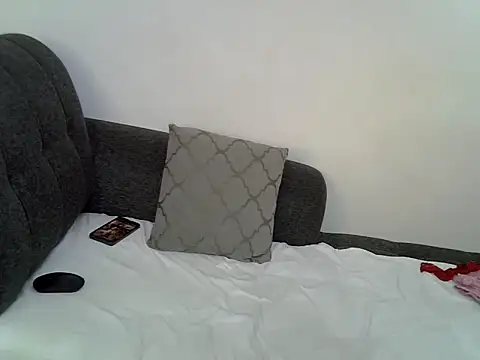 Slybony live cam on StripChat