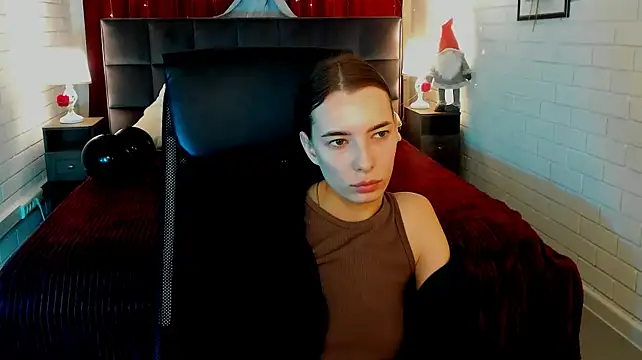 ElzaMadison live cam on StripChat