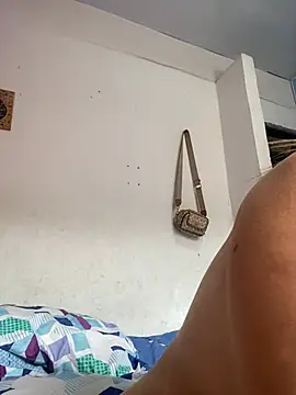 nicolsexysquirtt69