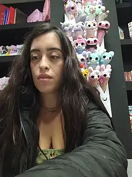 MissNyraSecret live cam on StripChat