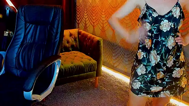 Livia_Shy live cam on StripChat