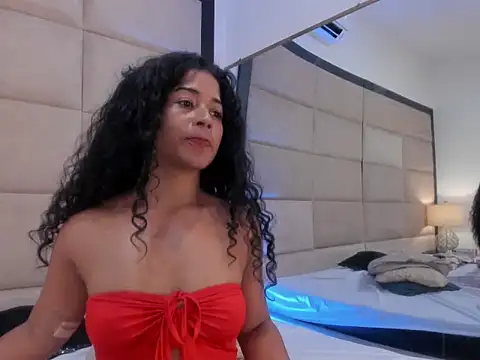 MiiaKiss live cam on StripChat