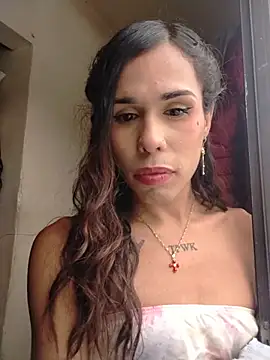 pretty_ariiel live cam on StripChat