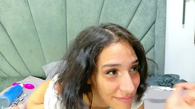 ThreeForFun_OS live cam on StripChat