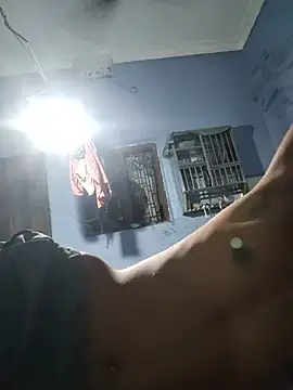 RAYI_Queen_4