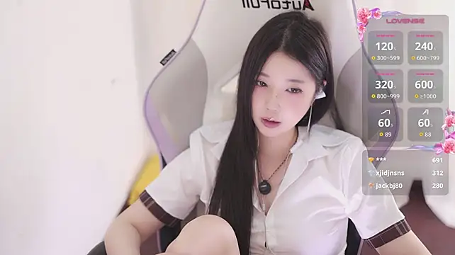 kitty_baby77 (Ask my age) - 完成任务 全裸M腿 5分钟
