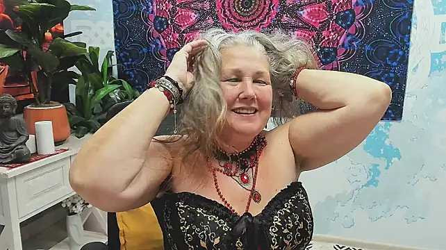 LilaMaharani live cam preview