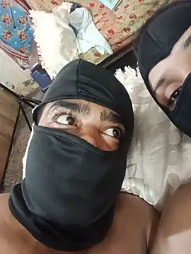 SeemlyPose live cam on StripChat