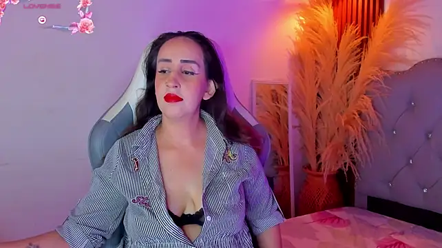 Jadde_hamad live cam on StripChat
