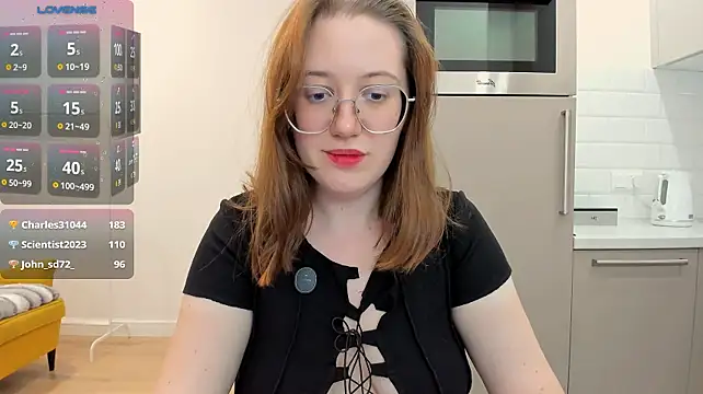Charmy_Gracy live cam on StripChat