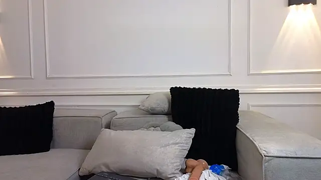 valeriavg live cam on StripChat