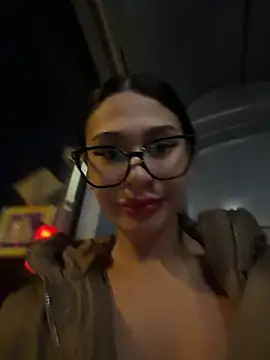 aria51 (F young) - MASTURBATE IN PUBLIC WHILE NAKED