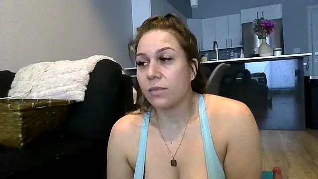 thedevinemama live cam on StripChat