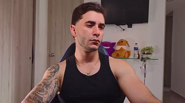 Latino_stud4u