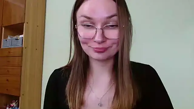 LooveELLYx live cam on StripChat