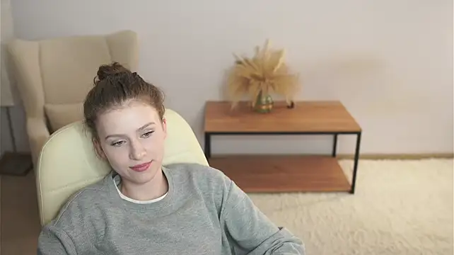 MaricruzSauders live cam on StripChat