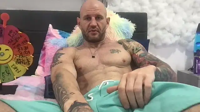 brianomally live cam on StripChat
