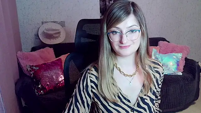 Arielsssplash live cam on StripChat