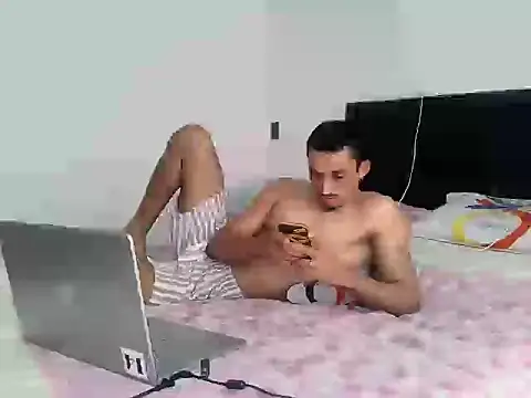 YakedCrus