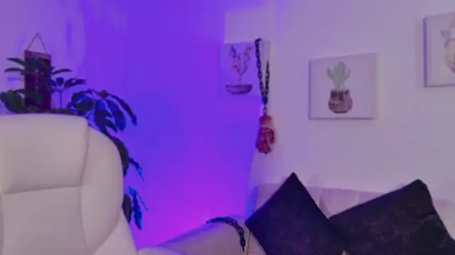 venuzz_99 live cam on StripChat
