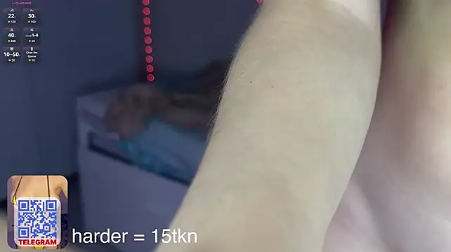 cream_fucks webcam