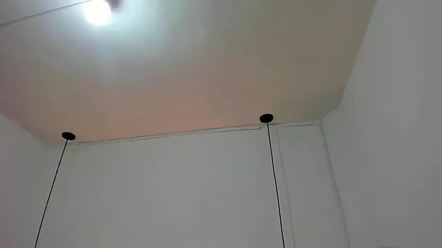 dakota_roussee webcam