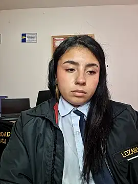 angela__05 (Ask my age) - 💎GET COMPLETELY NAKED (3 min)