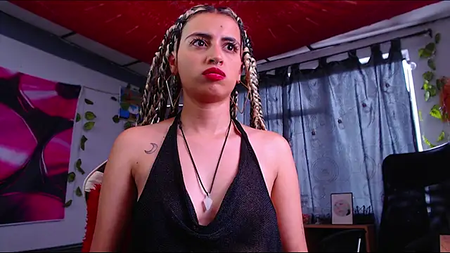 atenasairce live cam on StripChat